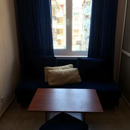 Sea House 3* Νεσέμπαρ