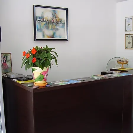 Sea House Πανσιόν 3*