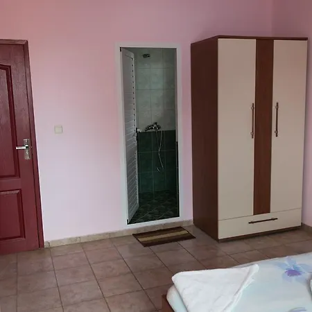 Sea House Πανσιόν 3*