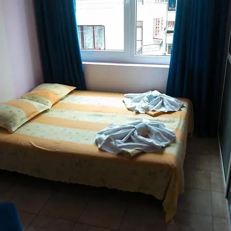 Sea House Πανσιόν 3*